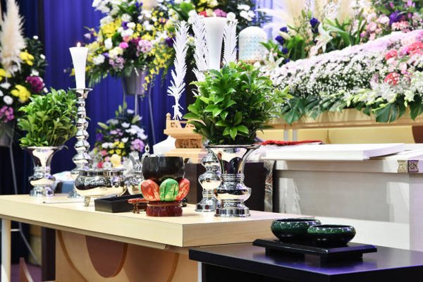 Ariane cérémonie funéraire personnalisée : un hommage unique